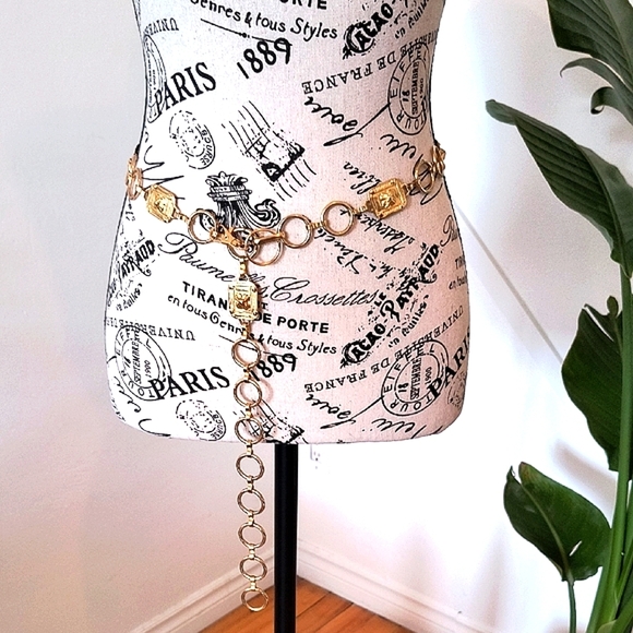 Vintage Gold Chain Belt. Great Quality! Size Medium. - Picture 1 of 5